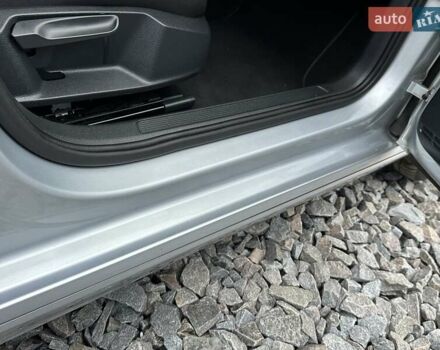 Серый Фольксваген Гольф, объемом двигателя 1.6 л и пробегом 236 тыс. км за 11450 $, фото 79 на Automoto.ua