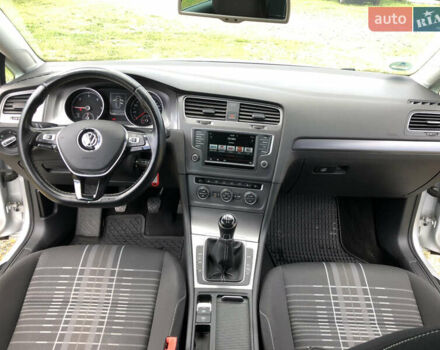 Серый Фольксваген Гольф, объемом двигателя 1.6 л и пробегом 242 тыс. км за 10200 $, фото 12 на Automoto.ua