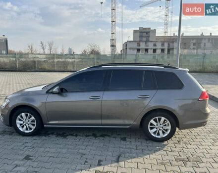 Серый Фольксваген Гольф, объемом двигателя 1.6 л и пробегом 260 тыс. км за 11700 $, фото 5 на Automoto.ua