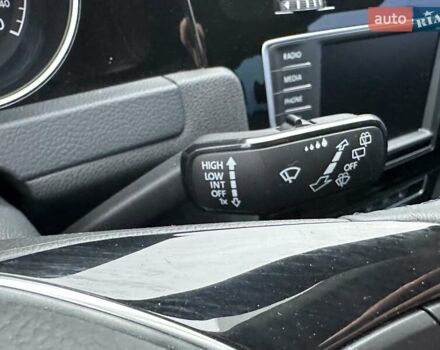 Серый Фольксваген Гольф, объемом двигателя 1.6 л и пробегом 236 тыс. км за 11450 $, фото 58 на Automoto.ua