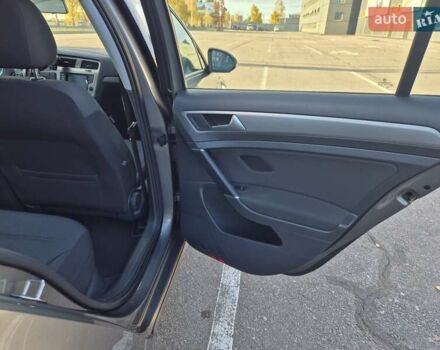 Серый Фольксваген Гольф, объемом двигателя 1.6 л и пробегом 255 тыс. км за 10900 $, фото 16 на Automoto.ua