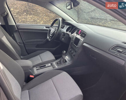 Серый Фольксваген Гольф, объемом двигателя 1.6 л и пробегом 237 тыс. км за 9800 $, фото 20 на Automoto.ua