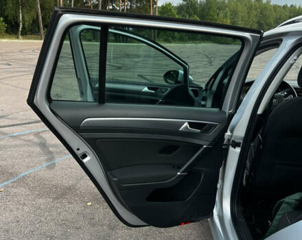 Серый Фольксваген Гольф, объемом двигателя 1.6 л и пробегом 257 тыс. км за 11400 $, фото 14 на Automoto.ua