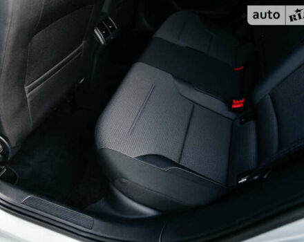 Серый Фольксваген Гольф, объемом двигателя 1.6 л и пробегом 250 тыс. км за 11100 $, фото 17 на Automoto.ua