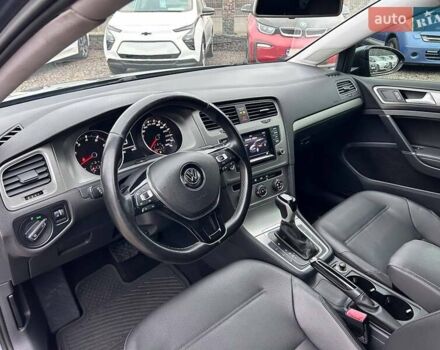 Серый Фольксваген Гольф, объемом двигателя 1.8 л и пробегом 194 тыс. км за 11800 $, фото 16 на Automoto.ua