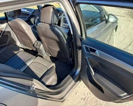 Серый Фольксваген Гольф, объемом двигателя 1.6 л и пробегом 275 тыс. км за 11000 $, фото 20 на Automoto.ua