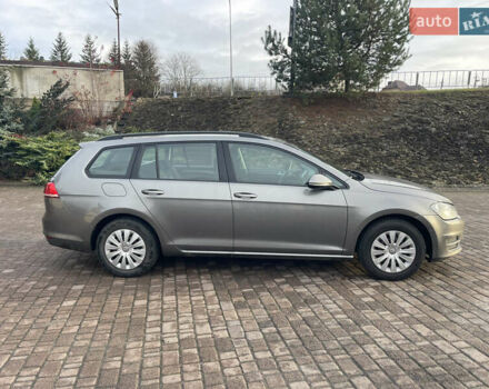 Серый Фольксваген Гольф, объемом двигателя 1.6 л и пробегом 237 тыс. км за 9800 $, фото 5 на Automoto.ua