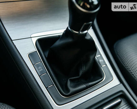 Серый Фольксваген Гольф, объемом двигателя 1.6 л и пробегом 250 тыс. км за 11100 $, фото 43 на Automoto.ua