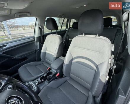 Серый Фольксваген Гольф, объемом двигателя 1.97 л и пробегом 194 тыс. км за 13250 $, фото 21 на Automoto.ua