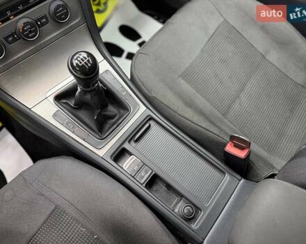 Сірий Фольксваген Гольф, об'ємом двигуна 1.6 л та пробігом 461 тис. км за 10700 $, фото 17 на Automoto.ua
