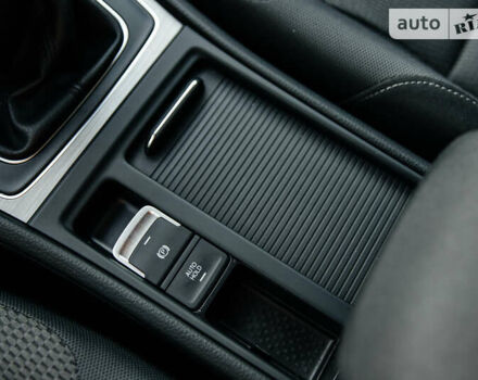 Серый Фольксваген Гольф, объемом двигателя 1.6 л и пробегом 250 тыс. км за 11100 $, фото 38 на Automoto.ua