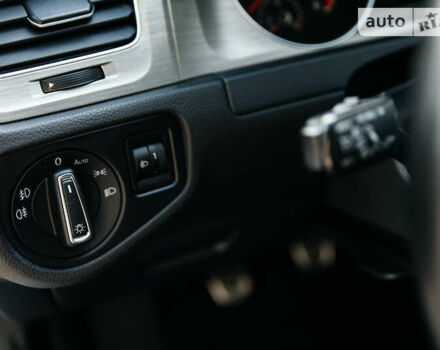 Серый Фольксваген Гольф, объемом двигателя 1.6 л и пробегом 250 тыс. км за 11100 $, фото 46 на Automoto.ua