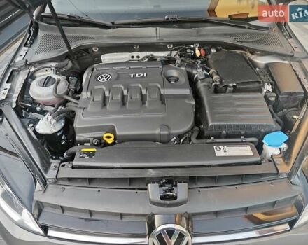 Серый Фольксваген Гольф, объемом двигателя 1.6 л и пробегом 298 тыс. км за 10500 $, фото 1 на Automoto.ua