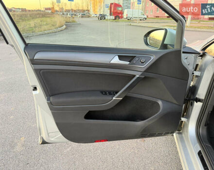 Серый Фольксваген Гольф, объемом двигателя 2 л и пробегом 275 тыс. км за 11999 $, фото 13 на Automoto.ua