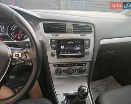 Серый Фольксваген Гольф, объемом двигателя 1.6 л и пробегом 298 тыс. км за 10500 $, фото 2 на Automoto.ua