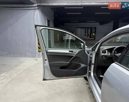 Сірий Фольксваген Гольф, об'ємом двигуна 1.6 л та пробігом 461 тис. км за 10700 $, фото 23 на Automoto.ua