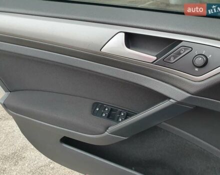 Серый Фольксваген Гольф, объемом двигателя 1.6 л и пробегом 172 тыс. км за 8800 $, фото 6 на Automoto.ua