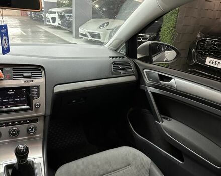 Сірий Фольксваген Гольф, об'ємом двигуна 1.6 л та пробігом 189 тис. км за 9900 $, фото 7 на Automoto.ua