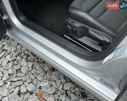 Серый Фольксваген Гольф, объемом двигателя 1.6 л и пробегом 236 тыс. км за 11450 $, фото 39 на Automoto.ua