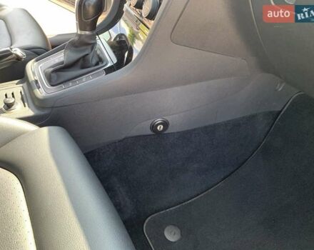 Сірий Фольксваген Гольф, об'ємом двигуна 2 л та пробігом 132 тис. км за 15900 $, фото 6 на Automoto.ua