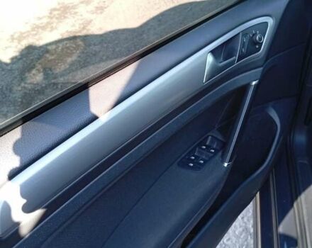 Серый Фольксваген Гольф, объемом двигателя 1.6 л и пробегом 262 тыс. км за 9500 $, фото 5 на Automoto.ua