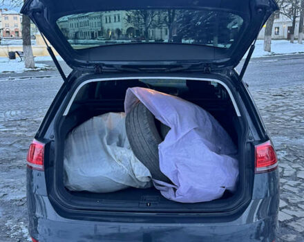 Серый Фольксваген Гольф, объемом двигателя 1.6 л и пробегом 303 тыс. км за 9300 $, фото 31 на Automoto.ua