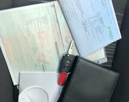 Серый Фольксваген Гольф, объемом двигателя 1.6 л и пробегом 242 тыс. км за 10200 $, фото 18 на Automoto.ua