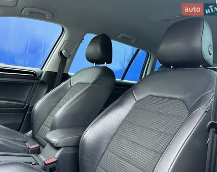 Серый Фольксваген Гольф, объемом двигателя 1.6 л и пробегом 236 тыс. км за 11450 $, фото 44 на Automoto.ua