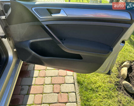 Фольксваген Гольф 2015 в Червонограде на Automoto.ua Серый Фольксваген Гольф, объемом двигателя 1.6 л и пробегом 223 тыс. км за 12157 $, фото 72 на Automoto.ua