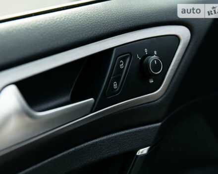 Серый Фольксваген Гольф, объемом двигателя 1.6 л и пробегом 250 тыс. км за 11100 $, фото 47 на Automoto.ua