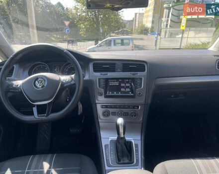 Серый Фольксваген Гольф, объемом двигателя 1.6 л и пробегом 206 тыс. км за 12200 $, фото 10 на Automoto.ua