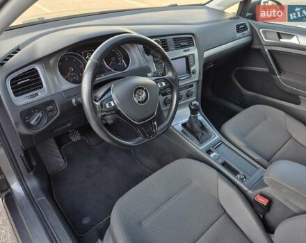 Серый Фольксваген Гольф, объемом двигателя 1.6 л и пробегом 255 тыс. км за 10900 $, фото 10 на Automoto.ua