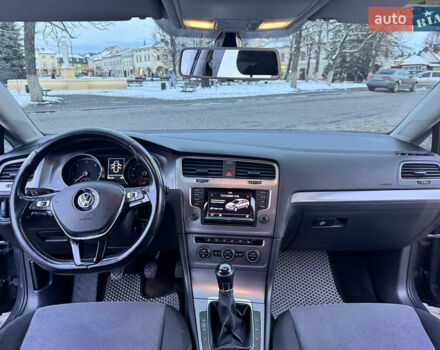 Серый Фольксваген Гольф, объемом двигателя 1.6 л и пробегом 303 тыс. км за 9300 $, фото 27 на Automoto.ua