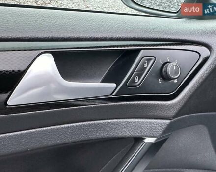 Серый Фольксваген Гольф, объемом двигателя 1.6 л и пробегом 236 тыс. км за 11450 $, фото 38 на Automoto.ua