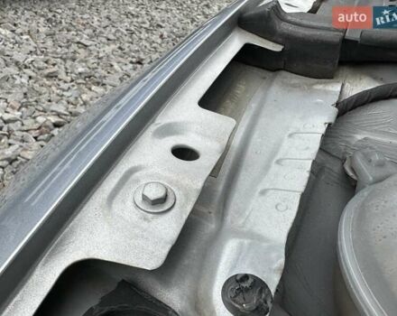 Серый Фольксваген Гольф, объемом двигателя 1.6 л и пробегом 236 тыс. км за 11450 $, фото 97 на Automoto.ua