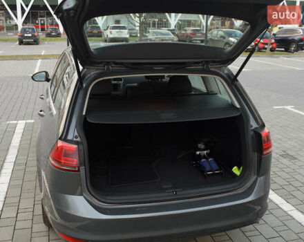 Серый Фольксваген Гольф, объемом двигателя 1.97 л и пробегом 87 тыс. км за 15500 $, фото 9 на Automoto.ua