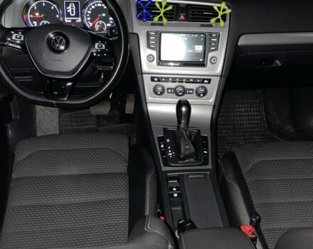 Серый Фольксваген Гольф, объемом двигателя 1.6 л и пробегом 205 тыс. км за 12000 $, фото 3 на Automoto.ua