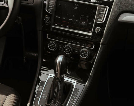 Сірий Фольксваген Гольф, об'ємом двигуна 1.6 л та пробігом 140 тис. км за 12000 $, фото 9 на Automoto.ua