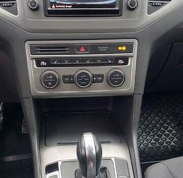 Сірий Фольксваген Гольф, об'ємом двигуна 1.2 л та пробігом 103 тис. км за 12800 $, фото 13 на Automoto.ua