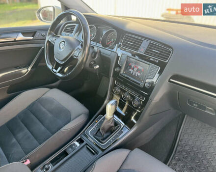 Серый Фольксваген Гольф, объемом двигателя 1.6 л и пробегом 198 тыс. км за 10999 $, фото 35 на Automoto.ua