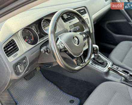 Серый Фольксваген Гольф, объемом двигателя 1.97 л и пробегом 194 тыс. км за 13250 $, фото 12 на Automoto.ua