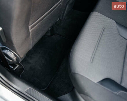 Серый Фольксваген Гольф, объемом двигателя 1.6 л и пробегом 250 тыс. км за 12300 $, фото 10 на Automoto.ua