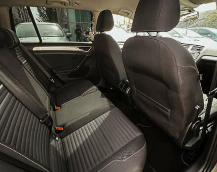 Сірий Фольксваген Гольф, об'ємом двигуна 1.6 л та пробігом 140 тис. км за 12000 $, фото 11 на Automoto.ua