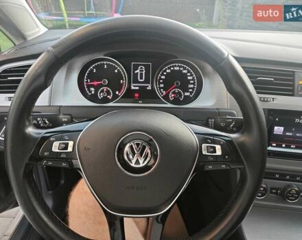 Серый Фольксваген Гольф, объемом двигателя 1.6 л и пробегом 298 тыс. км за 10500 $, фото 4 на Automoto.ua