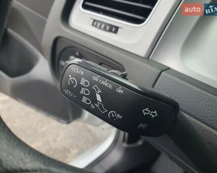 Серый Фольксваген Гольф, объемом двигателя 1.6 л и пробегом 170 тыс. км за 8500 $, фото 74 на Automoto.ua