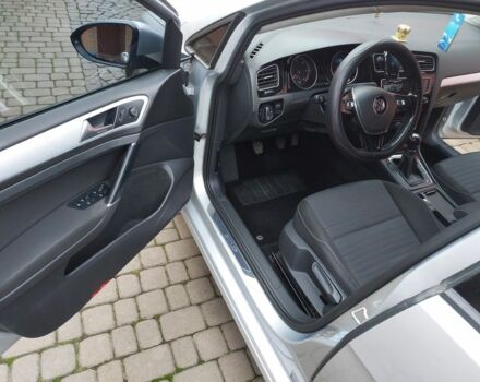 Сірий Фольксваген Гольф, об'ємом двигуна 1.6 л та пробігом 239 тис. км за 10750 $, фото 4 на Automoto.ua