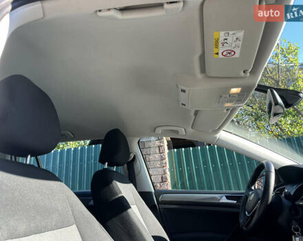 Фольксваген Гольф 2015 в Червонограде на Automoto.ua Серый Фольксваген Гольф, объемом двигателя 1.6 л и пробегом 223 тыс. км за 12157 $, фото 79 на Automoto.ua