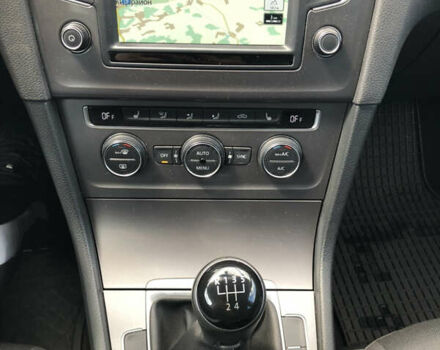 Серый Фольксваген Гольф, объемом двигателя 1.6 л и пробегом 242 тыс. км за 10200 $, фото 17 на Automoto.ua