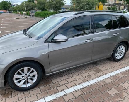 Серый Фольксваген Гольф, объемом двигателя 1.6 л и пробегом 245 тыс. км за 9999 $, фото 1 на Automoto.ua