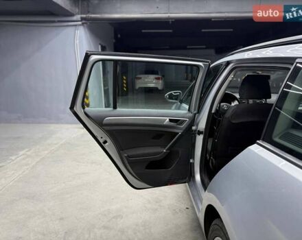 Сірий Фольксваген Гольф, об'ємом двигуна 1.6 л та пробігом 461 тис. км за 10700 $, фото 15 на Automoto.ua